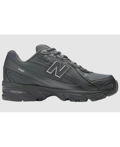 NEW BALANCE 740